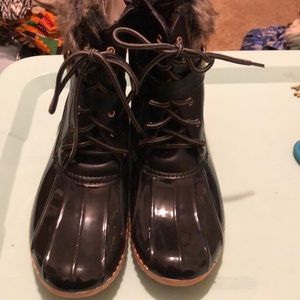 Rain/duck boots size 10 Nature Breeze
